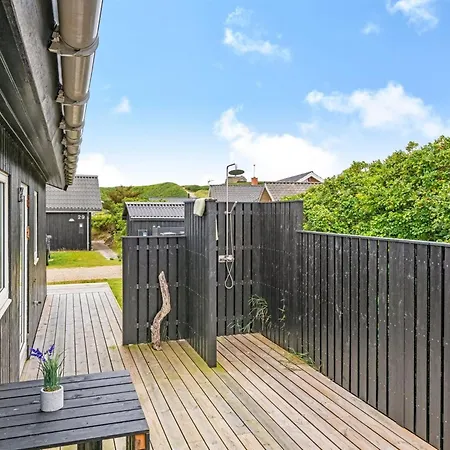 Hébergement de vacances Koebes - 200m From The Sea By Interhome